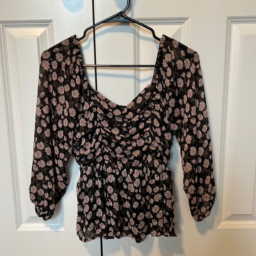American Eagle Cropped Floral Princesscore Top